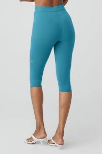 Legginsy Alo Yoga Airbrush V-Cut Define Capri Damskie Niebieskie | 15473-DLPK