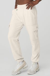 Spodnie Sportowe Alo Yoga Highline Cargo Sweatpant Męskie Beżowe | 70218-KZQE