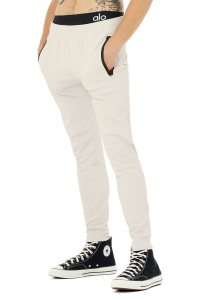 Spodnie Sportowe Alo Yoga Impel Sweatpant Męskie Beżowe | 89530-JNLC